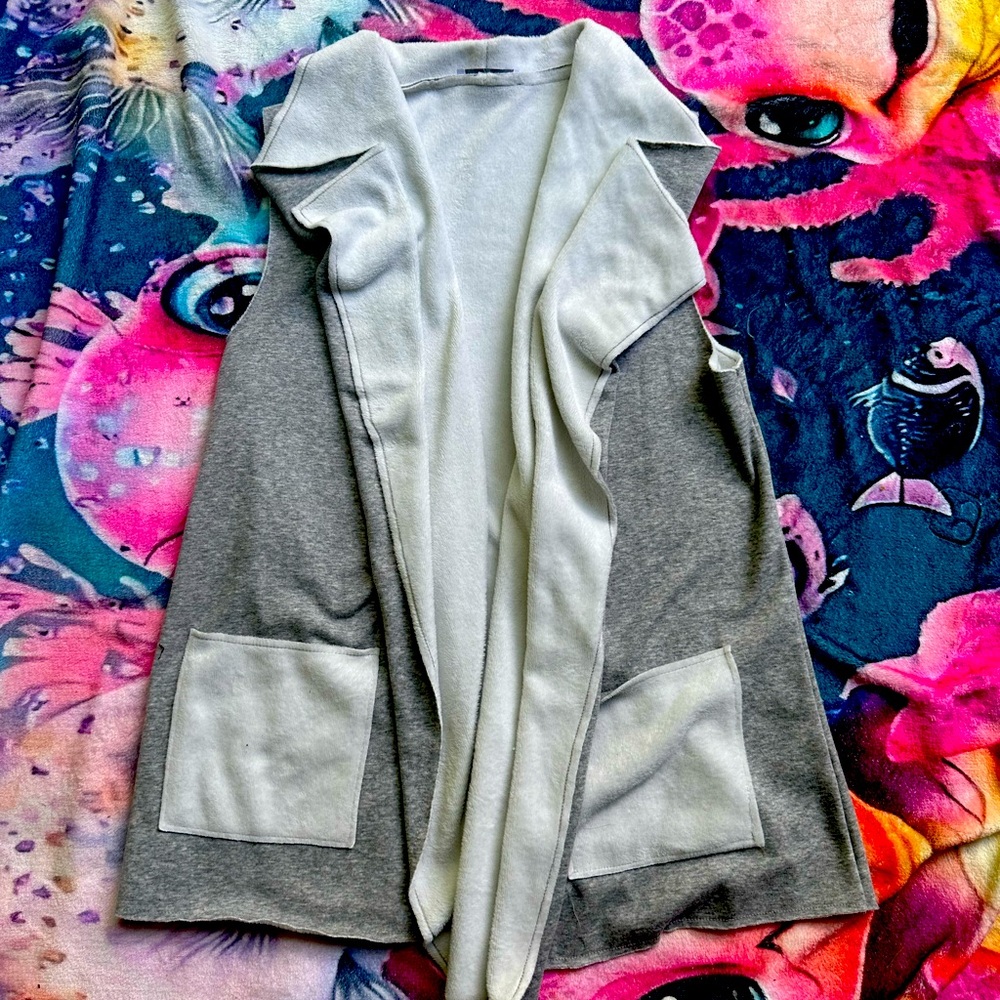 Vest (grey)